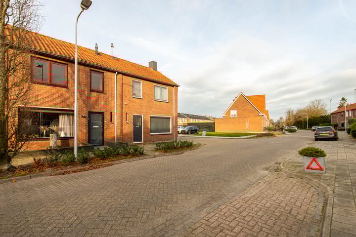 Foto 26 van Past van Roesselstraat 35