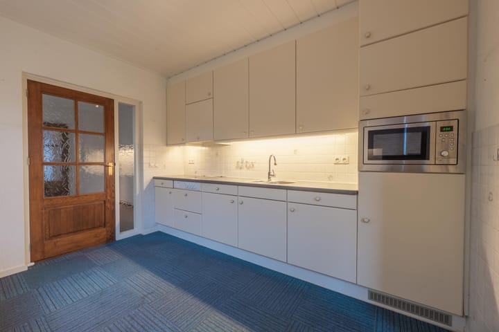 Foto 12 van Trompstraat 22