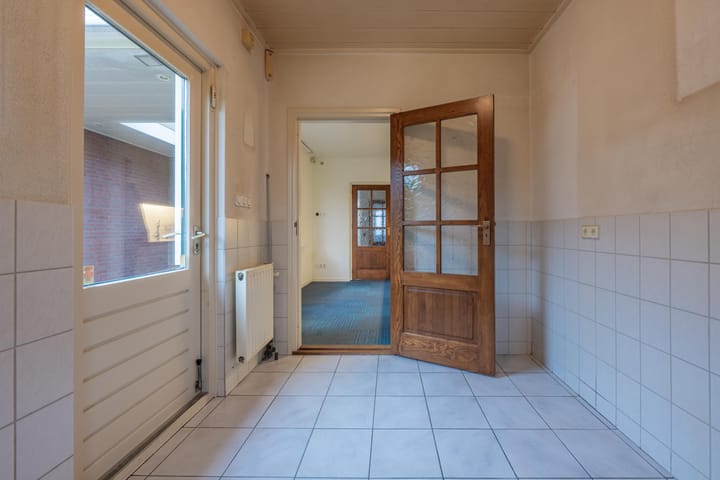 Foto 15 van Trompstraat 22