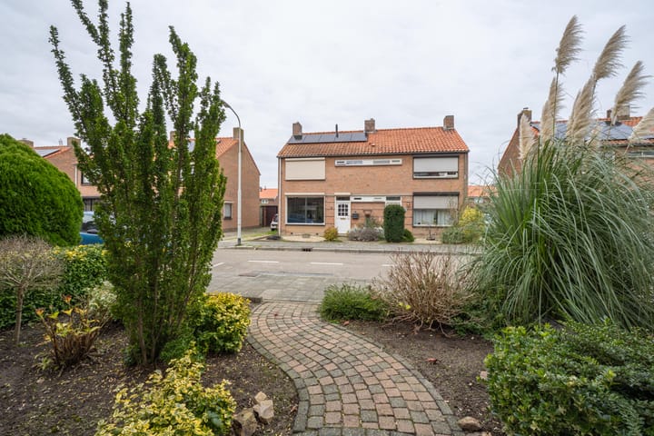 Foto 56 van Trompstraat 22