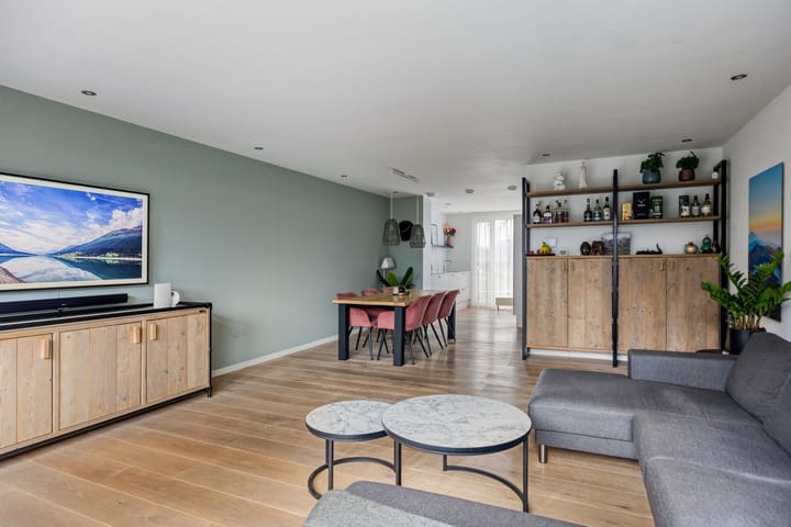 Foto 5 van Vuursteen 6