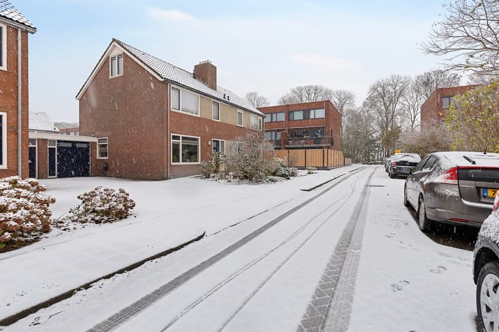 Foto 44 van Gouverneurstraat 21