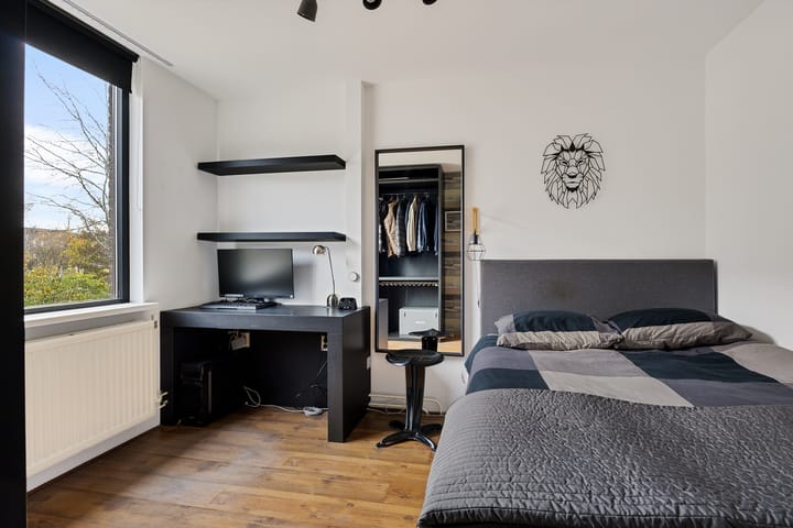 Foto 34 van De Tribune 10