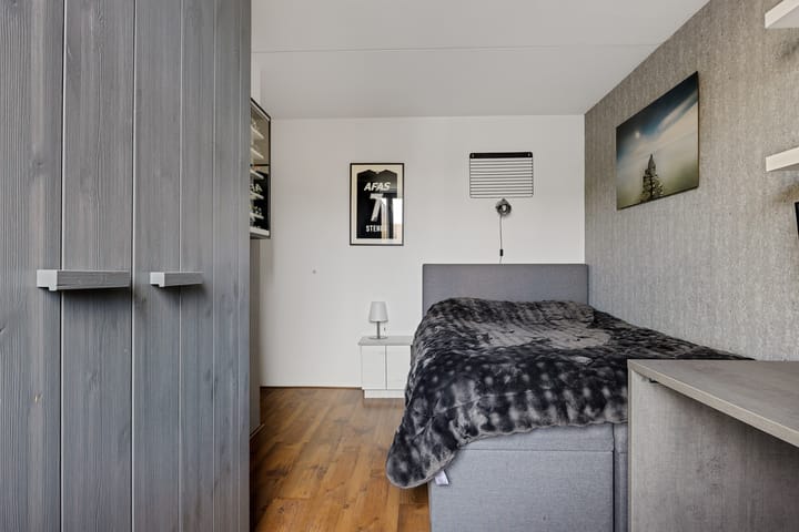 Foto 27 van De Tribune 10