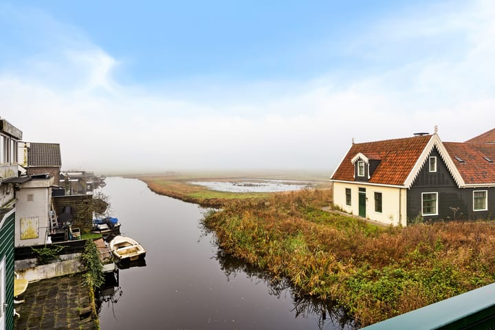 Foto 43 van De Tribune 10