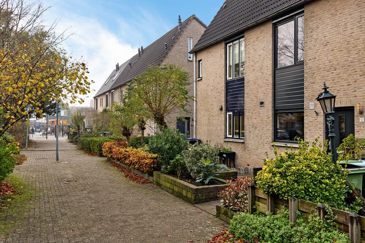 Foto 9 van De Tribune 10