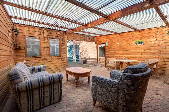 Photo 42 of Allee 52