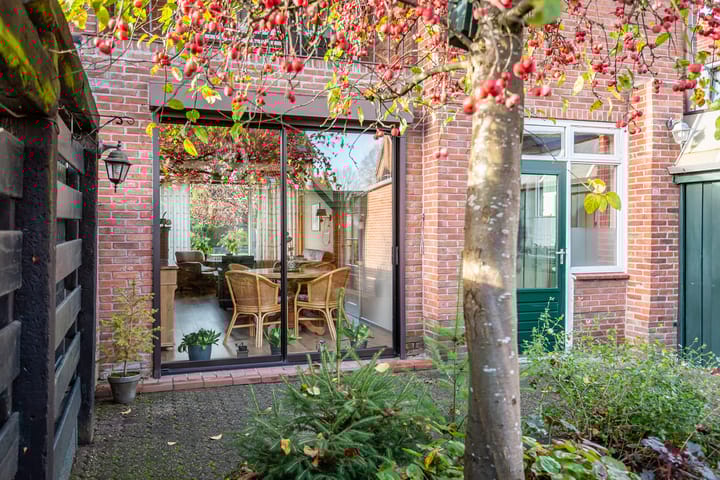 Photo 46 of Allee 52