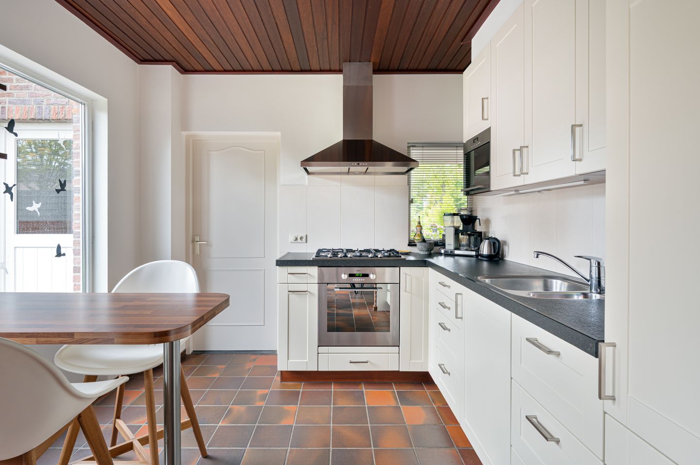 Photo 14 of Van Tuijllaan 22