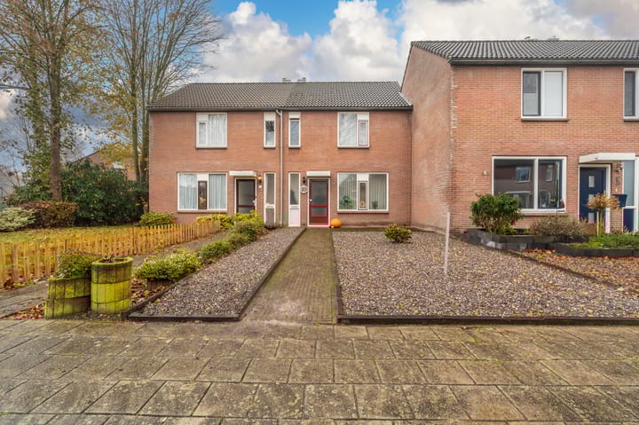 Foto 5 van Mezenlaan 10