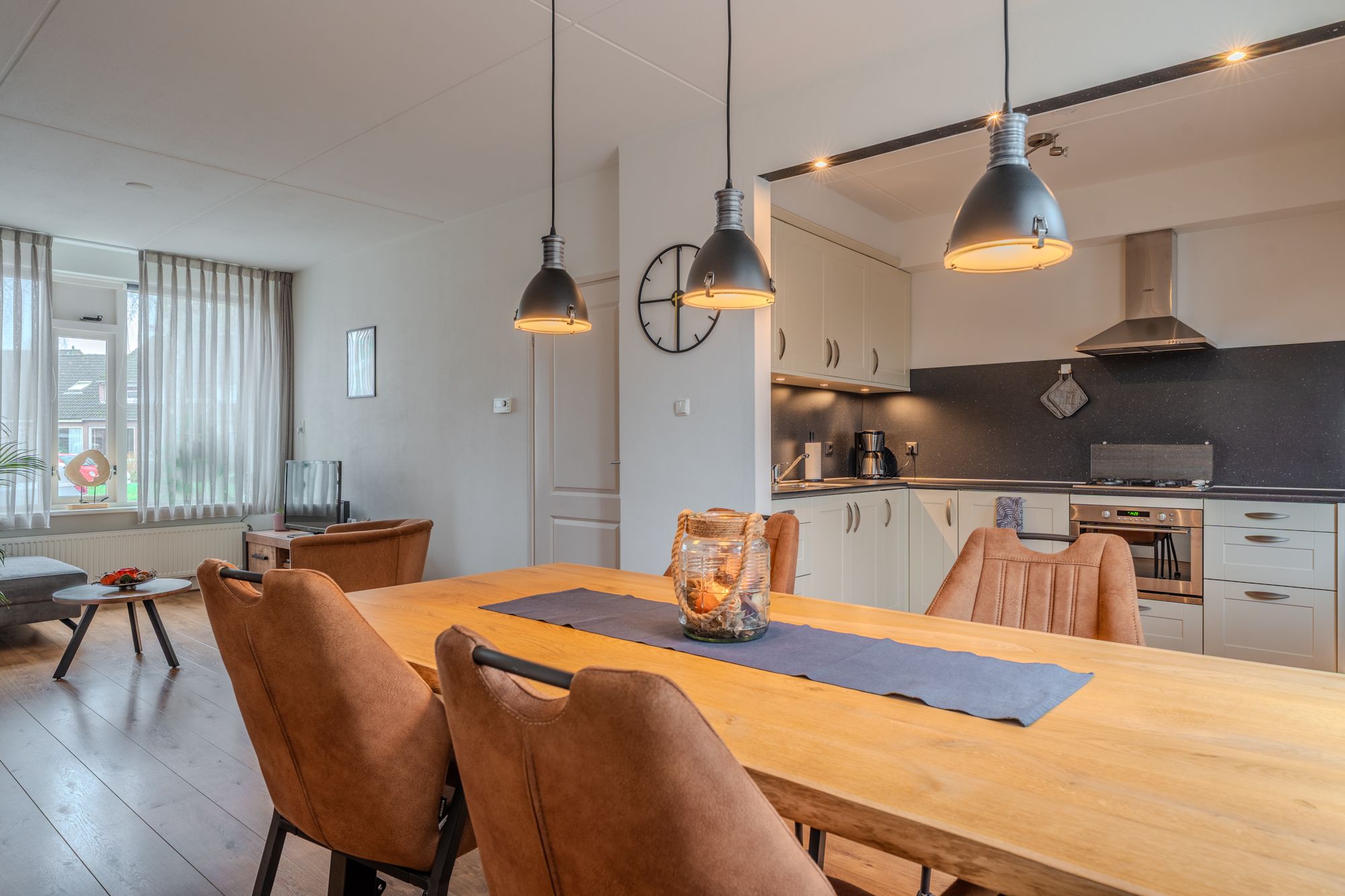 Foto 15 van Mezenlaan 10