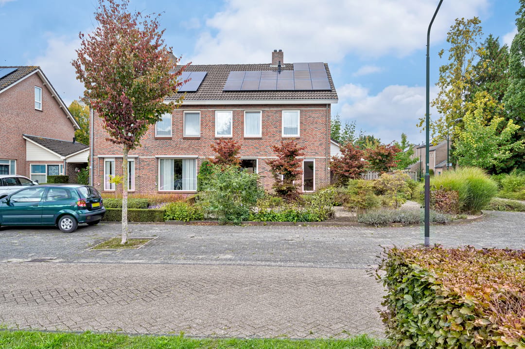 Photo 41 of Van Tuijllaan 22