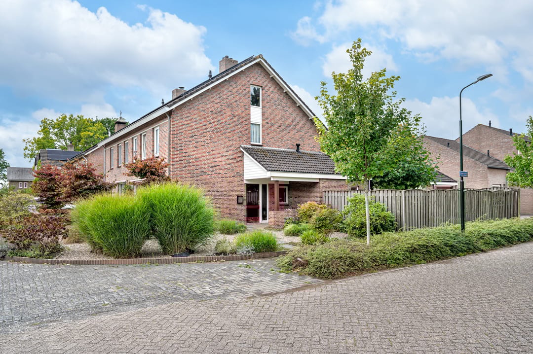 Photo 43 of Van Tuijllaan 22