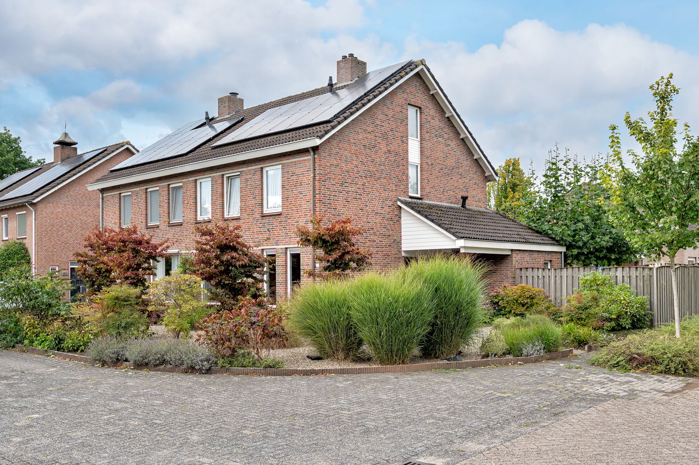 Photo 44 of Van Tuijllaan 22