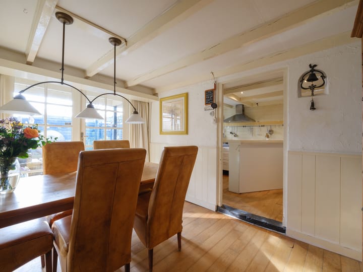 Photo 28 of Burgemeester Wuiteweg 53