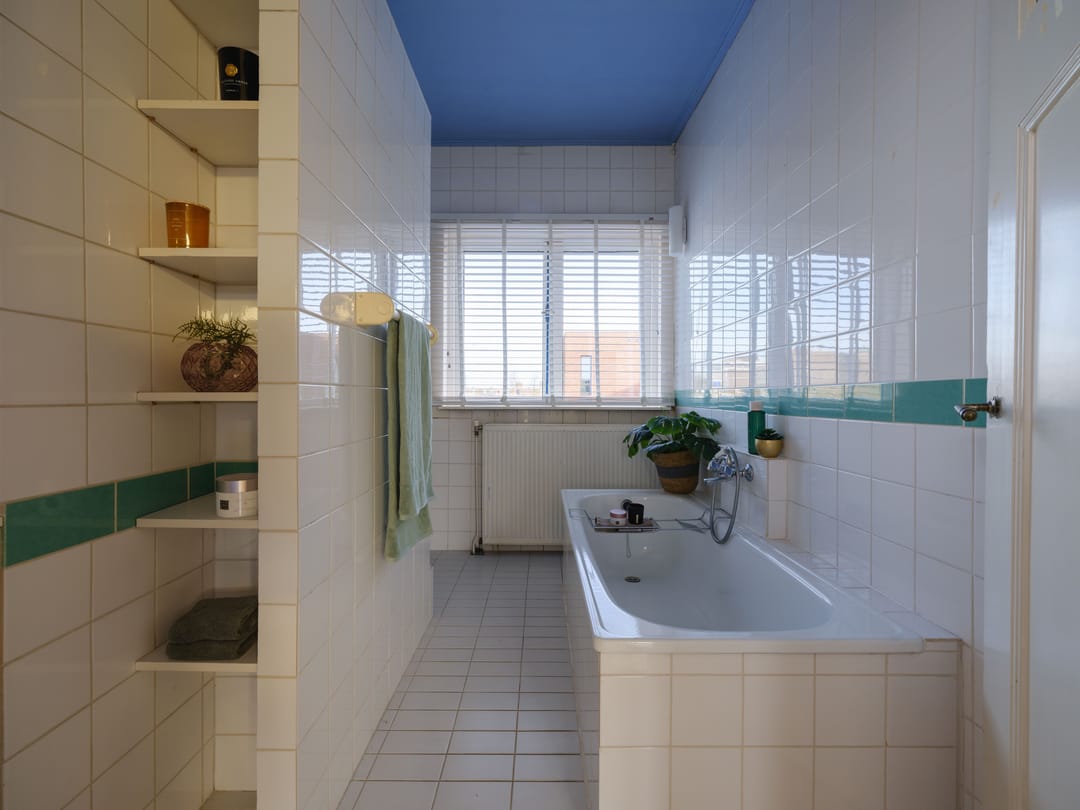 Photo 37 of Burgemeester Wuiteweg 53