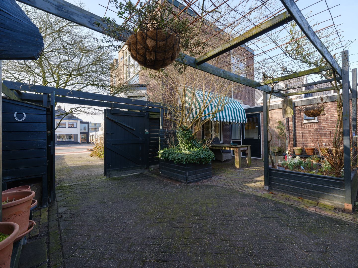 Photo 40 of Burgemeester Wuiteweg 53