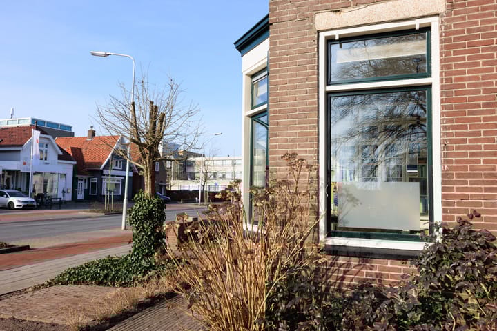 Photo 47 of Burgemeester Wuiteweg 53