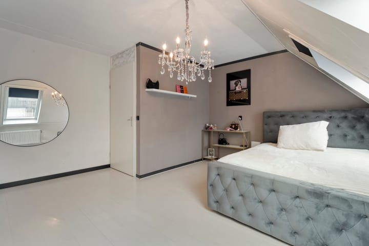 Photo 27 of Julie de Graaglaan 39