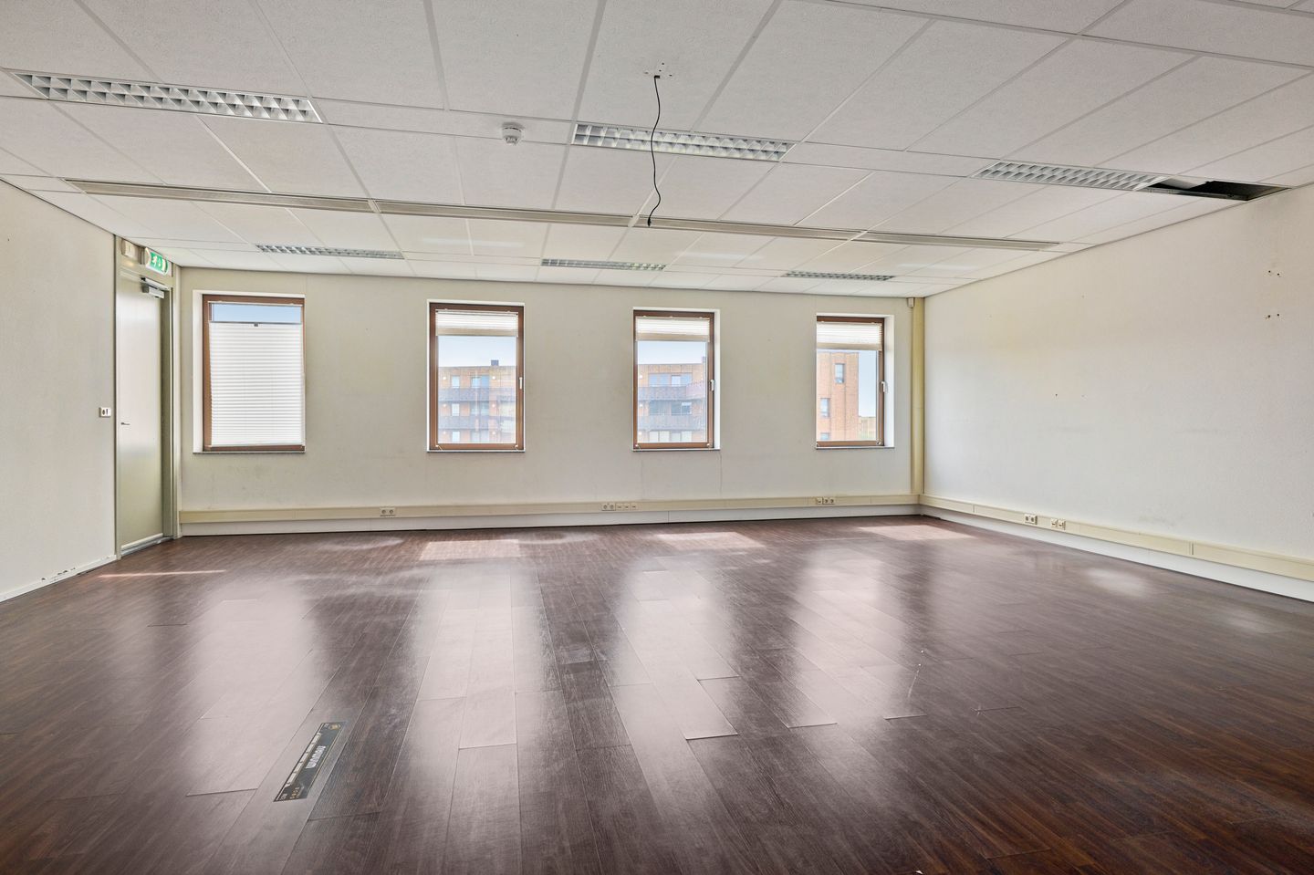 View photo 2 of Krijn Taconiskade 288