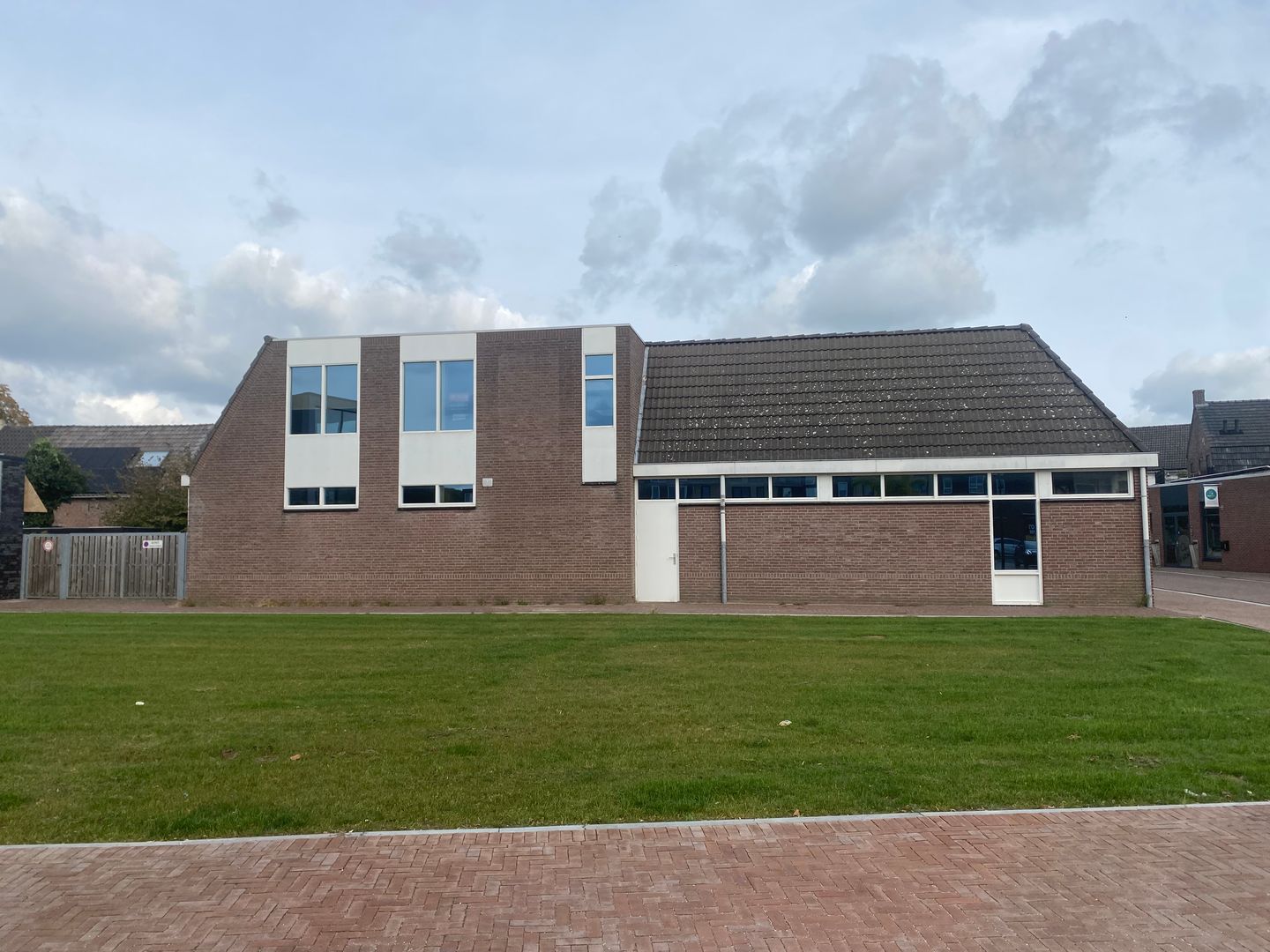 View photo 3 of Burgemeester Hobusstraat 39