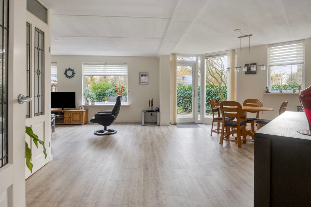 Foto 2 van Van Apeldoornshof 25