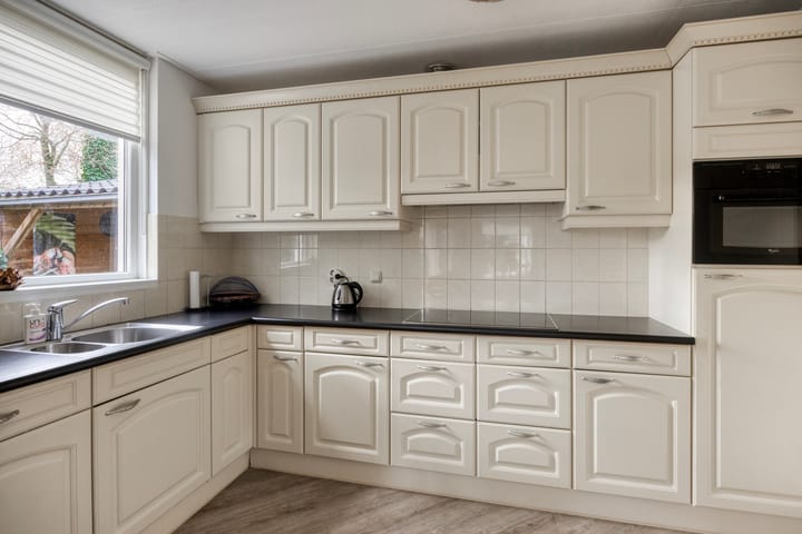 Photo 10 of Van Apeldoornshof 25