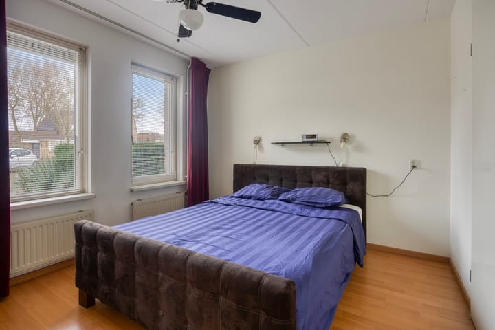 Photo 16 of Van Apeldoornshof 25