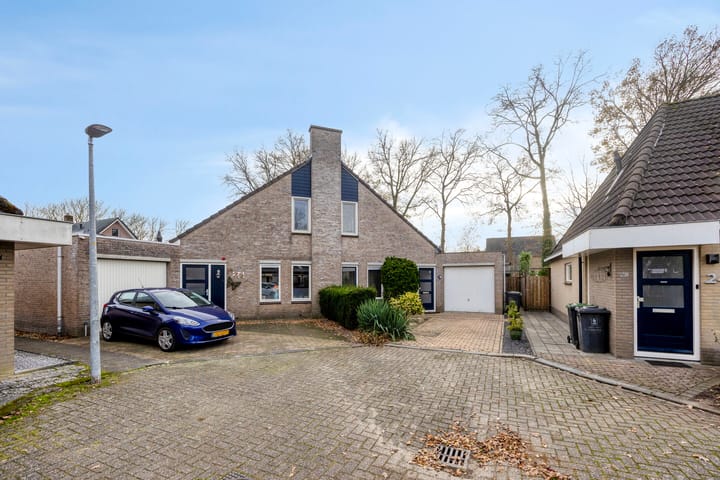 Photo 40 of Van Apeldoornshof 25