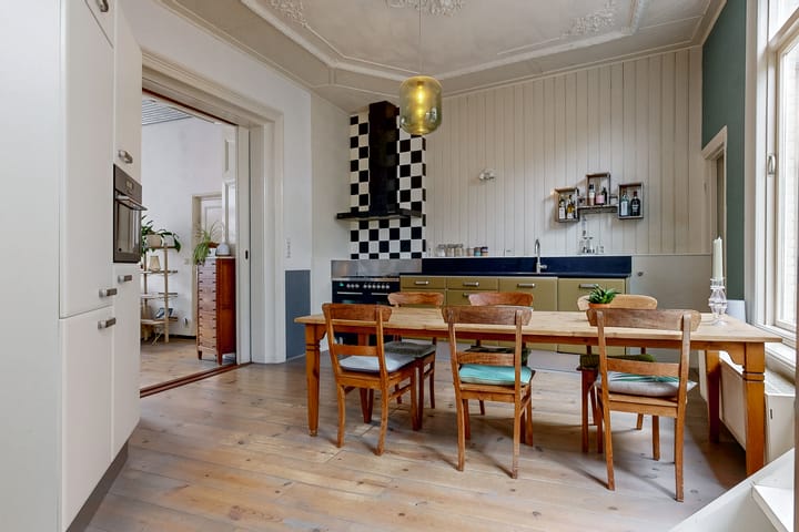 Photo 11 of Nieuwsteeg 31