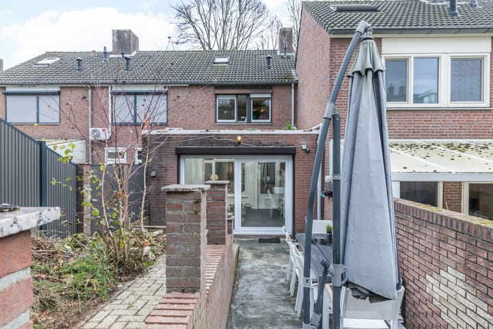 Foto 33 van Sint Teunisstraat 24