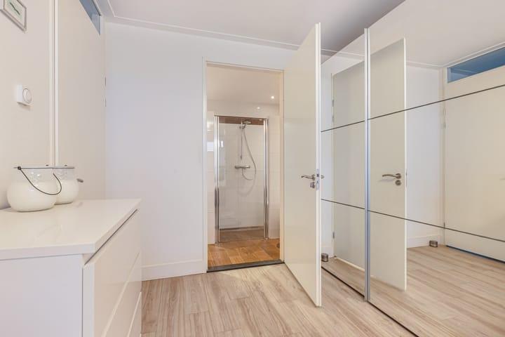 Photo 19 of Laantje van Israëls 15