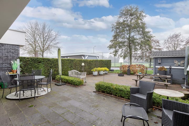 Photo 22 of Laantje van Israëls 15