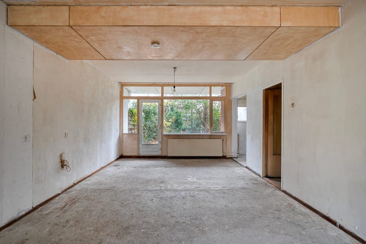 Photo 7 of Bastion 463