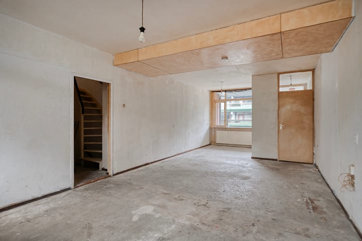 Photo 9 of Bastion 463