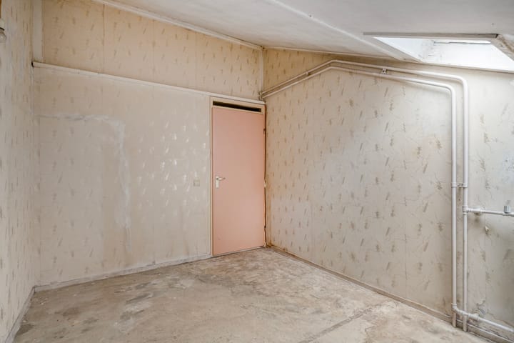 Photo 18 of Bastion 463