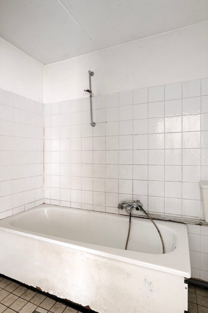 Photo 24 of Bastion 463