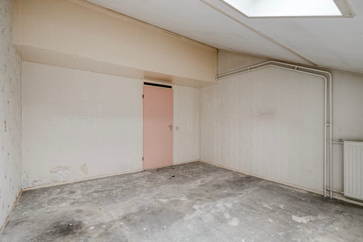 Photo 27 of Bastion 463