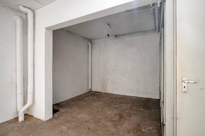 Photo 36 of Bastion 463