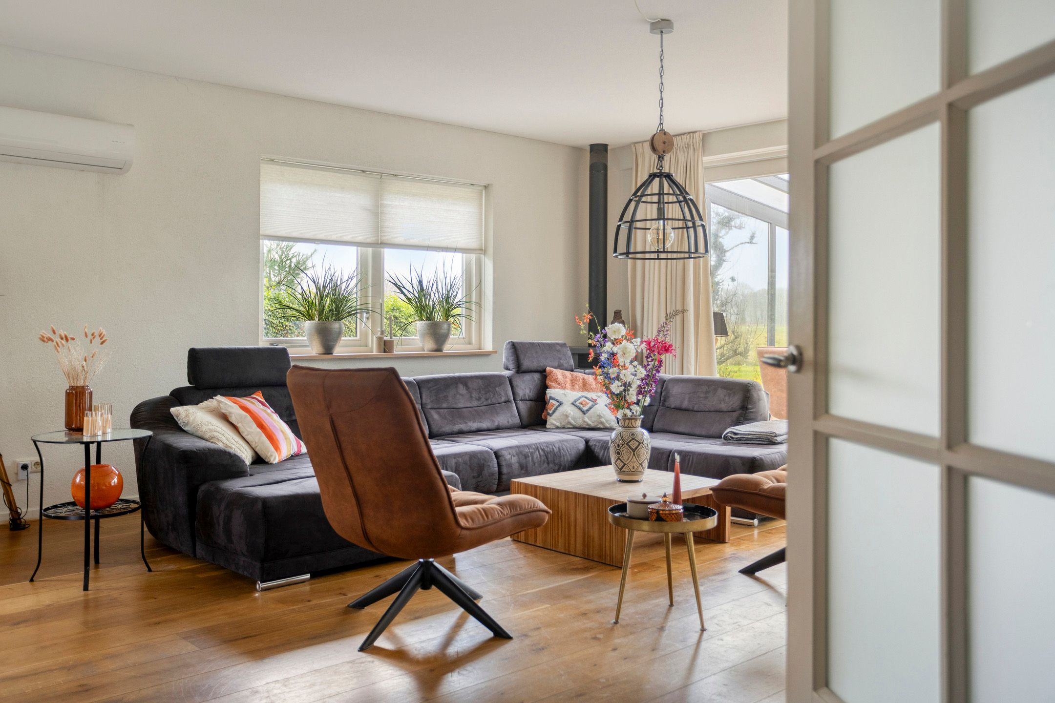 Photo 12 of Zuiderstraat 9