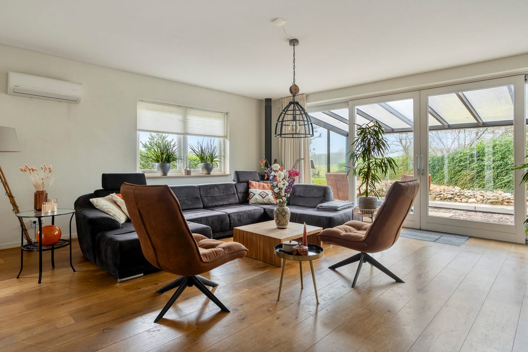 Photo 13 of Zuiderstraat 9