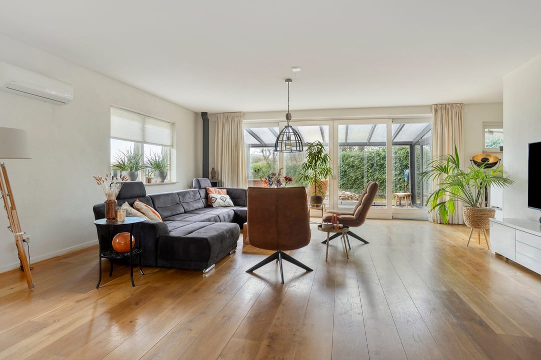 Photo 11 of Zuiderstraat 9