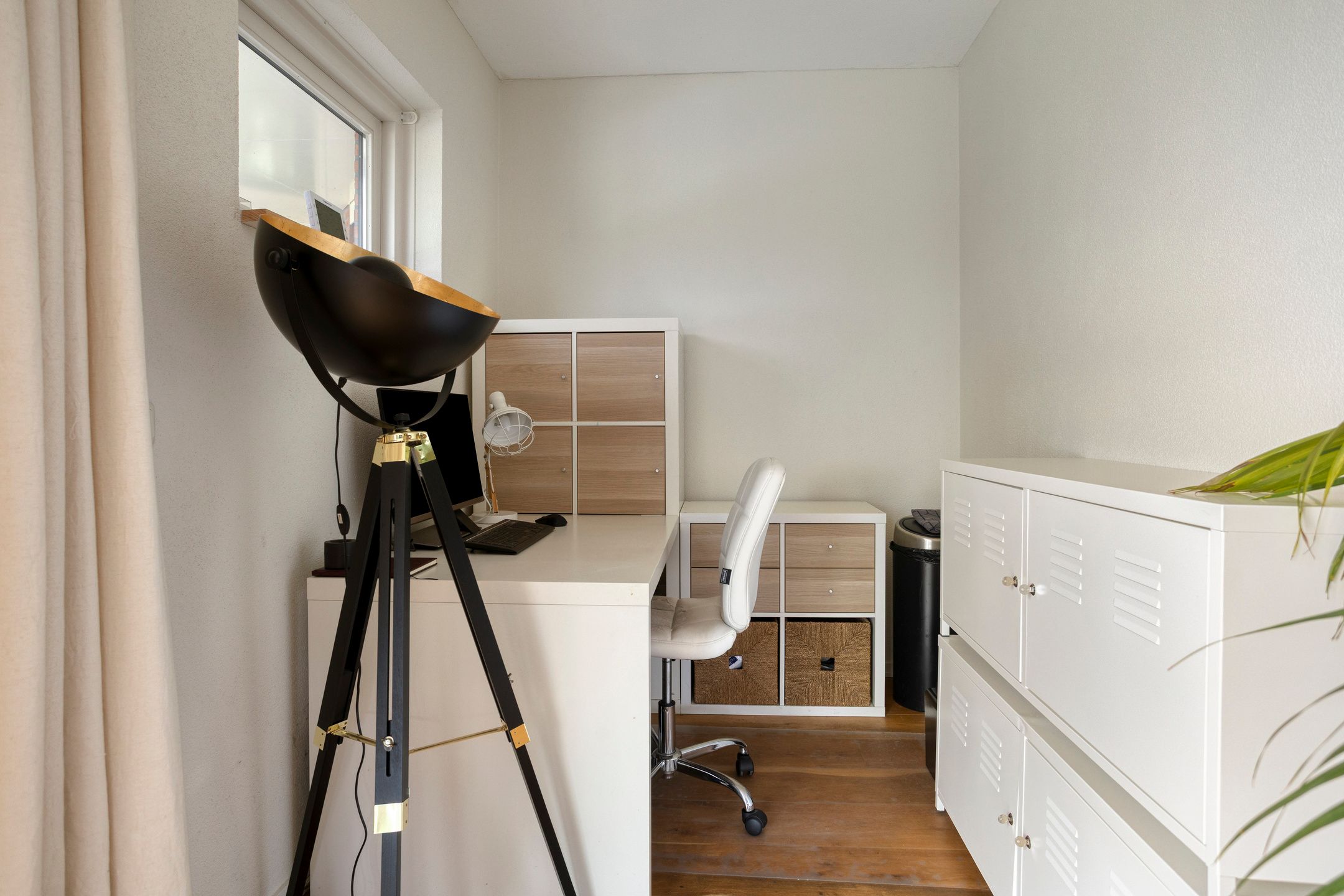 Photo 18 of Zuiderstraat 9