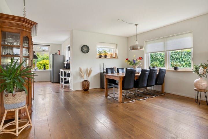 Photo 19 of Zuiderstraat 9