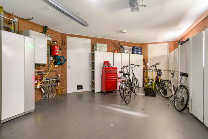 Photo 28 of Zuiderstraat 9