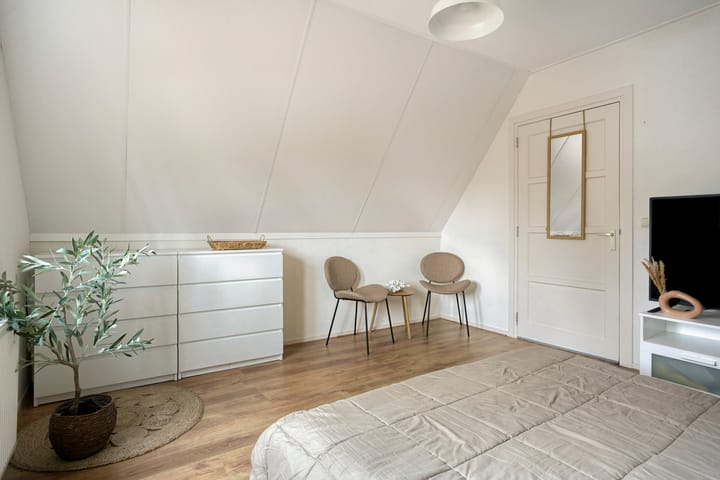 Photo 42 of Zuiderstraat 9