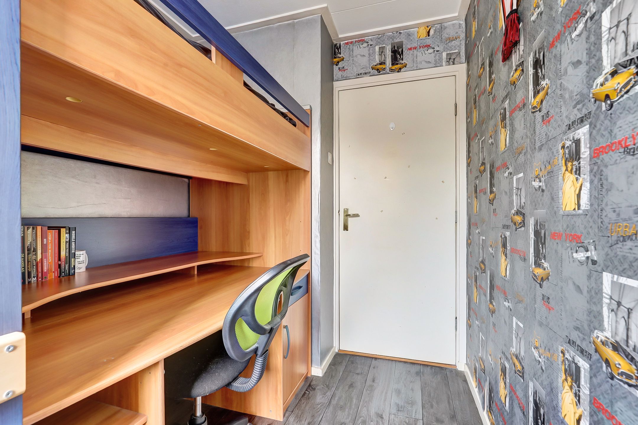 Photo 24 of Oosterscheldestraat 151