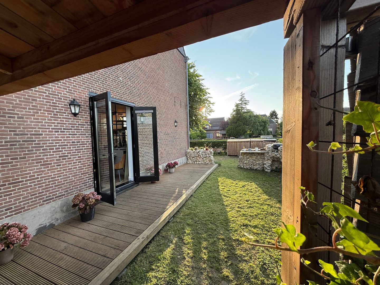 Photo 10 of Nieuweweg 77