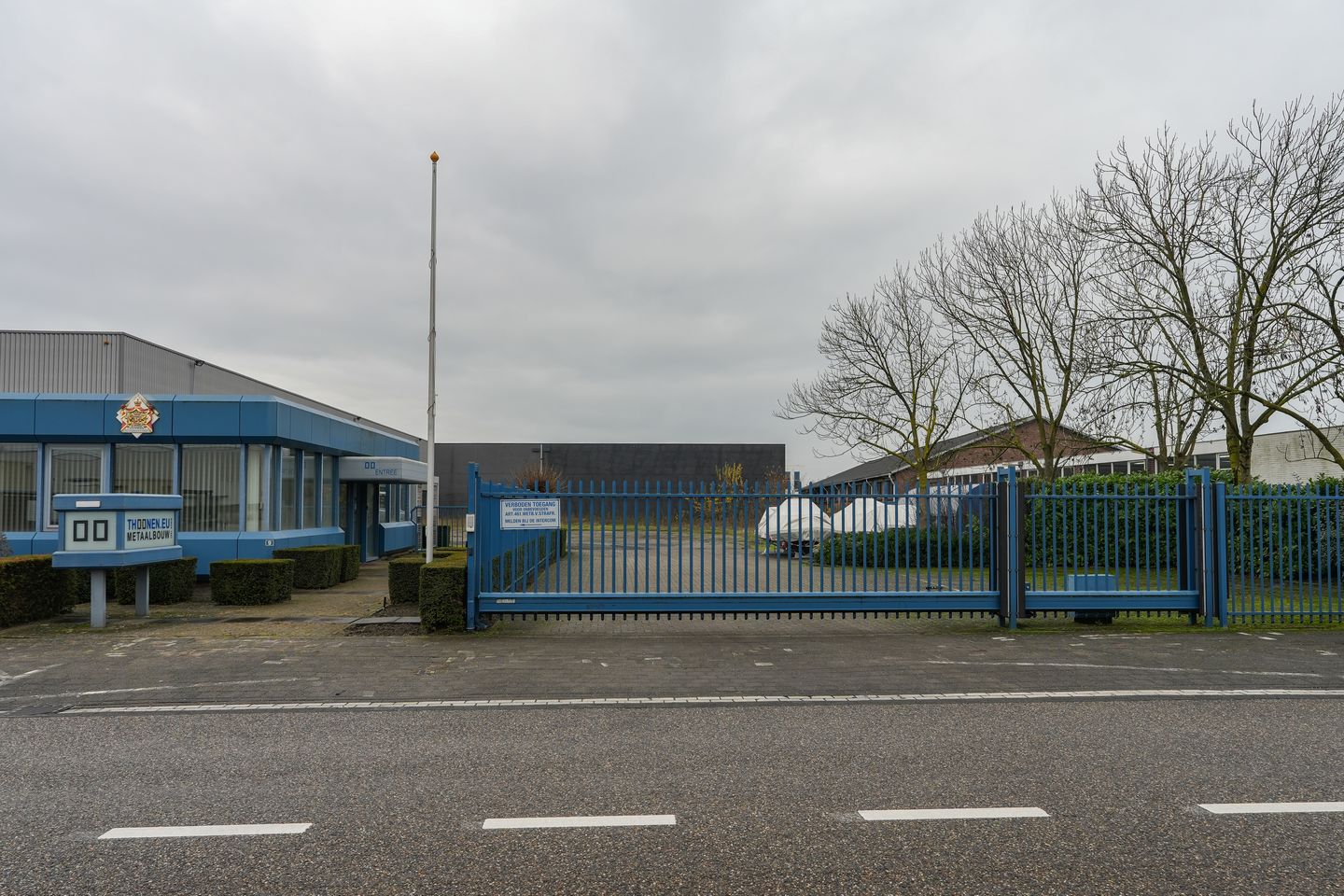 Bekijk foto 3 van Bedrijfsweg 9