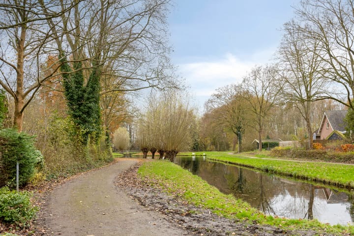 Photo 42 of Kronkelbaan 32